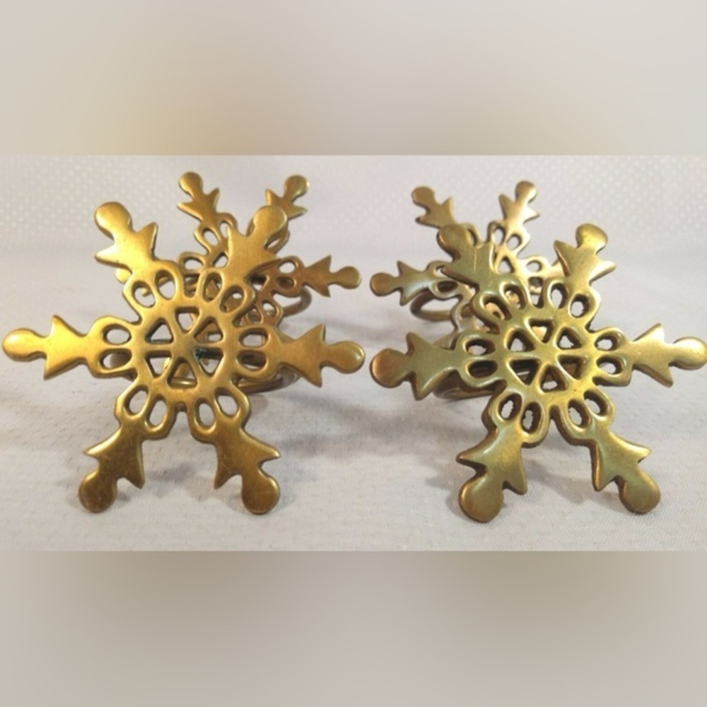 Gold Snowflake Napkin Rings vintage new set of 4